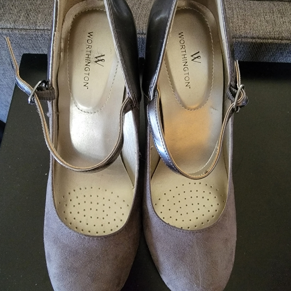Worthington grey heels
